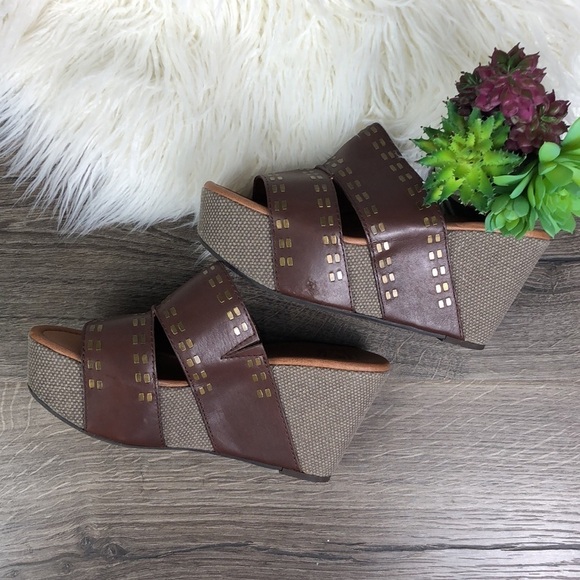 Lucky Brand Sarabelle Wedge Studded Leather - Picture 2 of 10